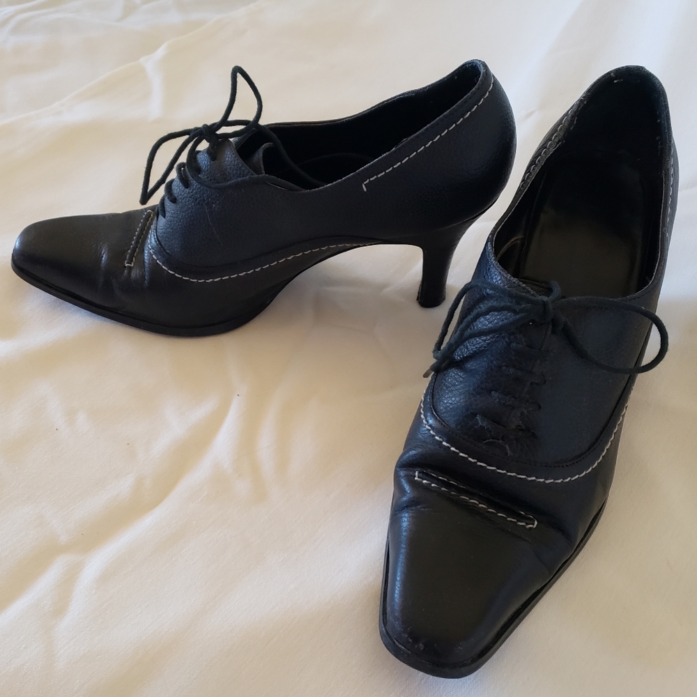 Black lace up Oxford